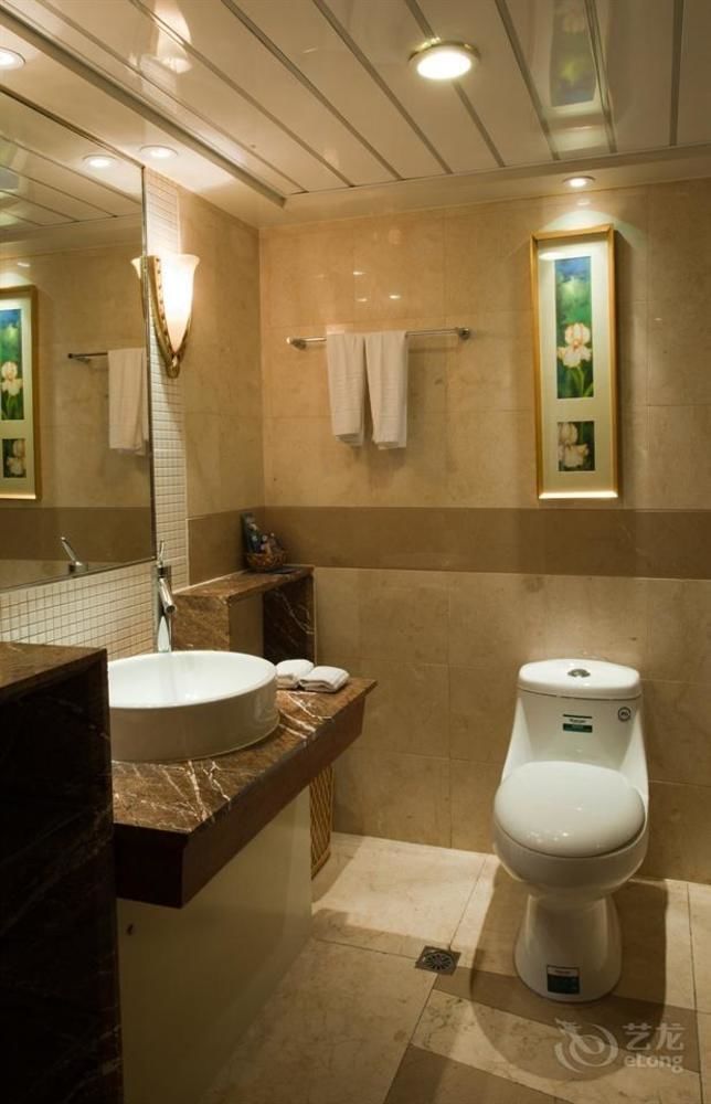 Dongding Hotel